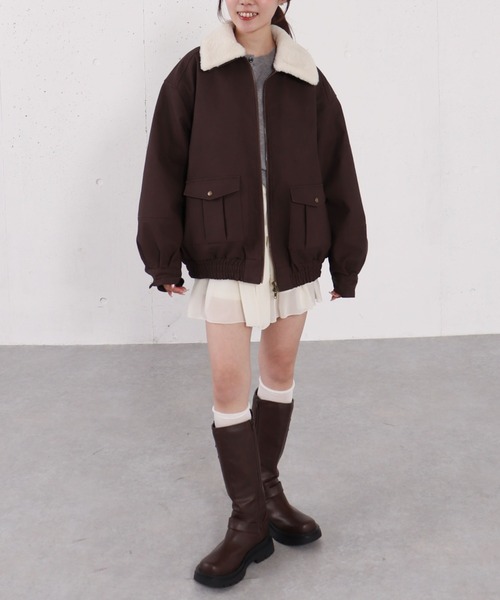archives(アルシーヴ)の「ファー衿付中綿フェイクレザーブルゾン(ブルゾン・レディース・ブラック/ブラウン・MEDIUM)」の10枚目の写真