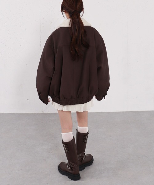 archives(アルシーヴ)の「ファー衿付中綿フェイクレザーブルゾン(ブルゾン・レディース・ブラック/ブラウン・MEDIUM)」の13枚目の写真