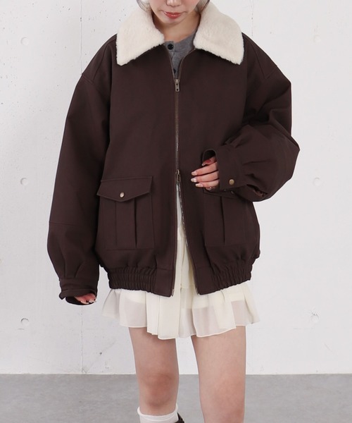 archives(アルシーヴ)の「ファー衿付中綿フェイクレザーブルゾン(ブルゾン・レディース・ブラック/ブラウン・MEDIUM)」の5枚目の写真