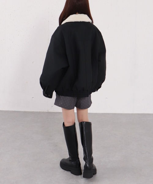 archives(アルシーヴ)の「ファー衿付中綿フェイクレザーブルゾン(ブルゾン・レディース・ブラック/ブラウン・MEDIUM)」の22枚目の写真