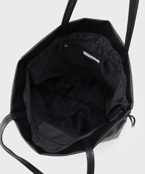 OPAQUE.CLIP(オペークドットクリップ)の「素材アソートドロストデザイン巾着トートバッグ【A4サイズ対応】(トートバッグ・レディース・ブラック系/ダークブラウン系1/アイボリー/ブラック・00)」の19枚目の写真