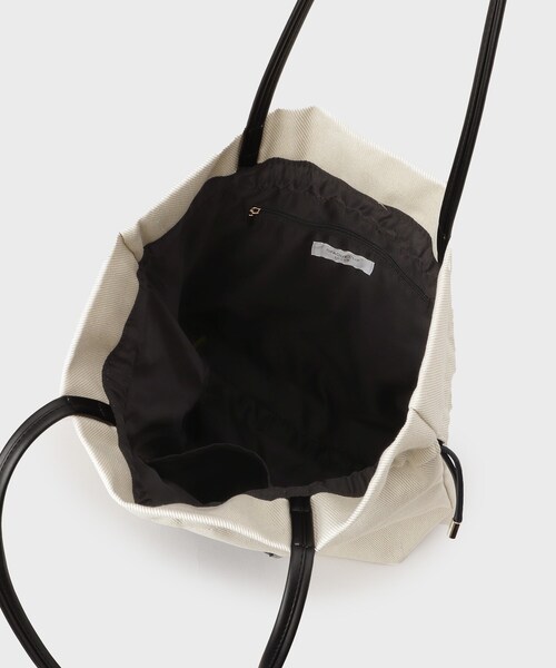 OPAQUE.CLIP(オペークドットクリップ)の「素材アソートドロストデザイン巾着トートバッグ【A4サイズ対応】(トートバッグ・レディース・ブラック系/ダークブラウン系1/アイボリー/ブラック・00)」の20枚目の写真