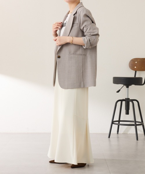 COLLAGE GALLARDAGALANTE（コラージュガリャルダガランテ）の「ストレッチシャークスキンジャケット（テーラードジャケット・レディース・ベージュ/ネイビー・FREE）」の20枚目の写真