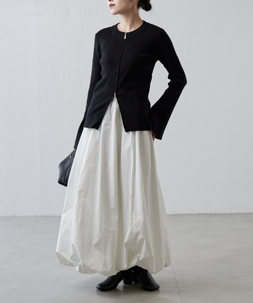 Lui's（ルイス）の「袖フレアZIPニットプルオーバー（ニット/セーター・レディース・グレー/ブラック・FREE）」の6枚目の写真