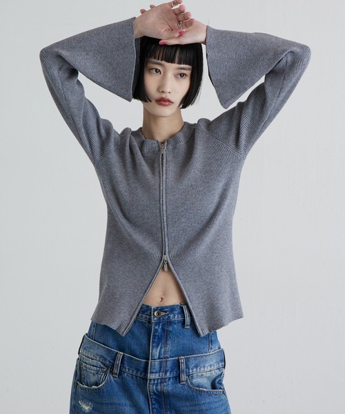 Lui's（ルイス）の「袖フレアZIPニットプルオーバー（ニット/セーター・レディース・グレー/ブラック・FREE）」の14枚目の写真