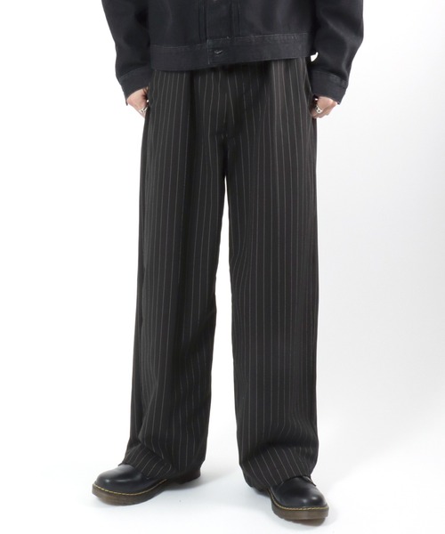 Salong hameu(サロン ハミュー)の「ストライプ・チェック柄 ワンタックワイドパンツ/スラックス/ユニセックス(スラックス・メンズ・ブラック系その他/ブラック系その他2/グレー系その他/ブラウン系その他・M/L)」の1枚目の写真
