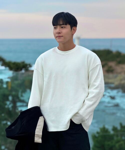JELEVE（ジェイエルブ）の「ワッフルルーズフィットロングスリーブ（Tシャツ/カットソー・メンズ・ホワイト/ブラック/ネイビー/グレー/オリーブ/チャコール・MEDIUM/LARGE/X-LARGE/SMALL）」の16枚目の写真