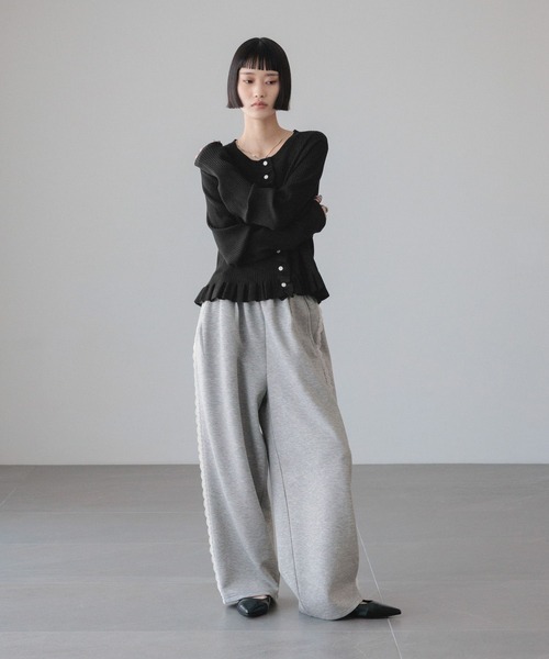 LOWRYS FARM（ローリーズファーム）の「フリルカーディガンＬＳ　638337（Tシャツ/カットソー・レディース・レッド/ブルー/ブラック/アイボリー・FREE）」の17枚目の写真