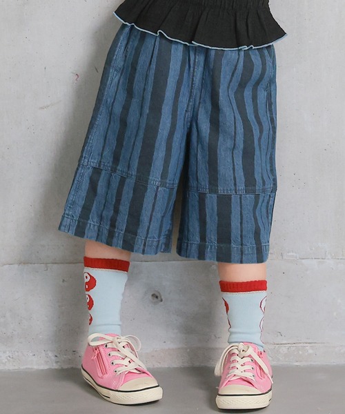 MARKEY'S(マーキーズ)の「デニム6分丈パンツ(デニムパンツ・キッズ・ライトブルー/ネイビー・140/130/120/110/100/90/150)」の1枚目の写真