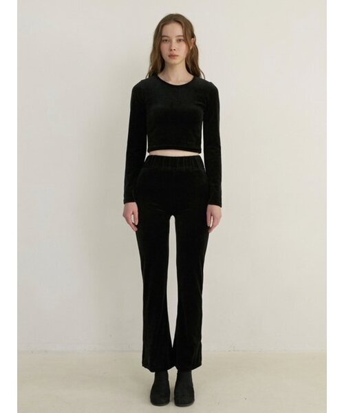 KINDABABY(カインダベイビー)の「velvet top & track pants set up - black(スウェットパンツ・レディース・ブラック・FREE)」の1枚目の写真