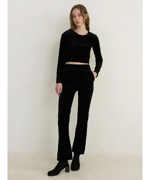 KINDABABY(カインダベイビー)の「velvet top & track pants set up - black(スウェットパンツ・レディース・ブラック・FREE)」の3枚目の写真