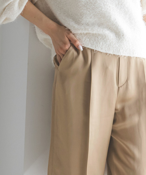 Noble（ノーブル）の「コンパクトサテンバミューダーパンツ（その他パンツ・レディース・ブラック/ベージュ・36/38）」の15枚目の写真