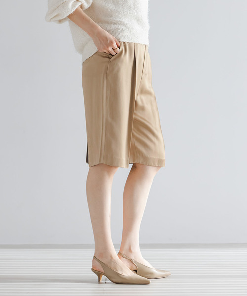 Noble（ノーブル）の「コンパクトサテンバミューダーパンツ（その他パンツ・レディース・ブラック/ベージュ・36/38）」の20枚目の写真