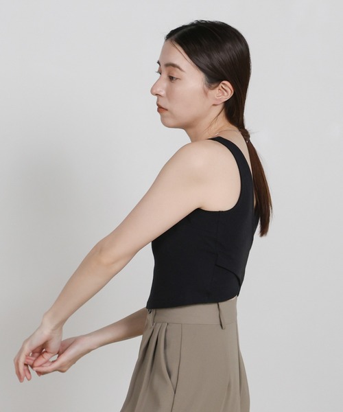 select MOCA（セレクトモカ）の「カップ付きバッククロスショートタンクトップ（タンクトップ・レディース・ブラック/チャコールグレー・FREE）」の18枚目の写真
