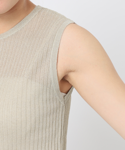 SLOBE IENA(スローブイエナ)の「ラメリブノースリーブプルオーバー(ニット/セーター・レディース・ベージュ/ブラウン・FREE)」の16枚目の写真