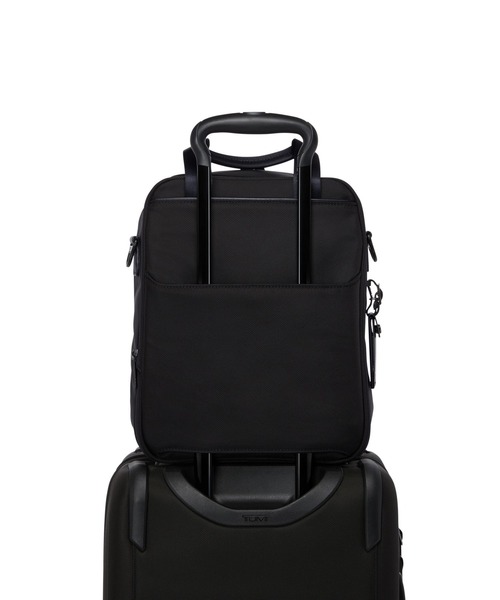 TUMI（トゥミ）の「TUMI ALPHA（アルファ） ボーディング・バッグ（ショルダーバッグ・メンズ・ブラック・FREE）」の3枚目の写真