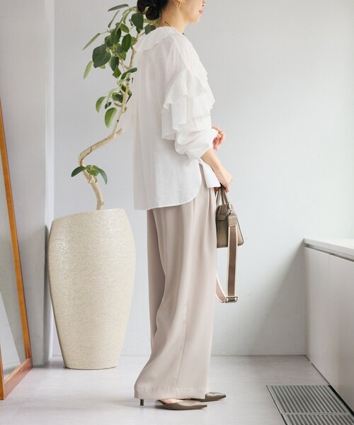 RIVE DROITE（リヴドロワ）の「【オケージョンや通勤に】ダブルサテンタックパンツ（スラックス・レディース・ベージュ/ネイビー・36/38）」の13枚目の写真