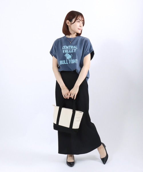 Champion(チャンピオン)の「Champion(チャンピオン)ウォッシュ加工 カレッジロゴTシャツ/ヴィンテージ風 フレンチスリーブ リラックスフィット(Tシャツ/カットソー・レディース・グリーン/ダークブラウン/ブルー/スミクロ・L/M)」の7枚目の写真