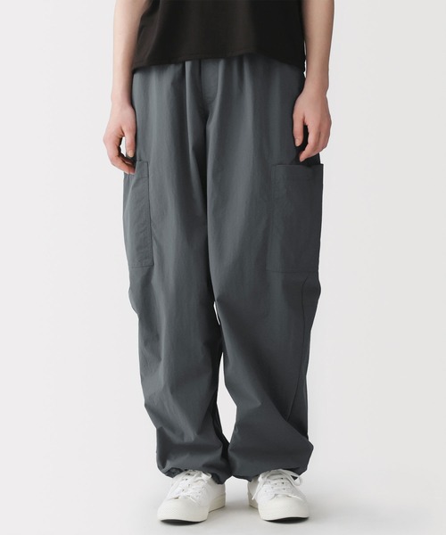 無印良品(ムジルシリョウヒン)の「婦人 撥水 ユーティリティーイージーワイドパンツ(その他パンツ・レディース・オフホワイト/グレー系/ブラック/ラベンダー・XL/L/M/S)」の3枚目の写真