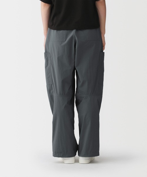 無印良品(ムジルシリョウヒン)の「婦人 撥水 ユーティリティーイージーワイドパンツ(その他パンツ・レディース・オフホワイト/グレー系/ブラック/ラベンダー・XL/L/M/S)」の16枚目の写真