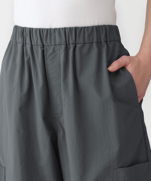 無印良品(ムジルシリョウヒン)の「婦人 撥水 ユーティリティーイージーワイドパンツ(その他パンツ・レディース・オフホワイト/グレー系/ブラック/ラベンダー・XL/L/M/S)」の17枚目の写真