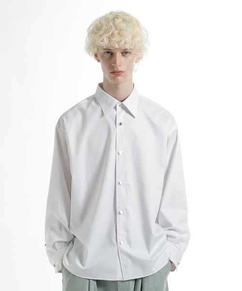 HARE（ハレ）の「ブロードドレスシャツ(HARE)（シャツ/ブラウス・メンズ・サックスブルー/ホワイト/グレー/ブラック・MEDIUM/SMALL）」の2枚目の写真