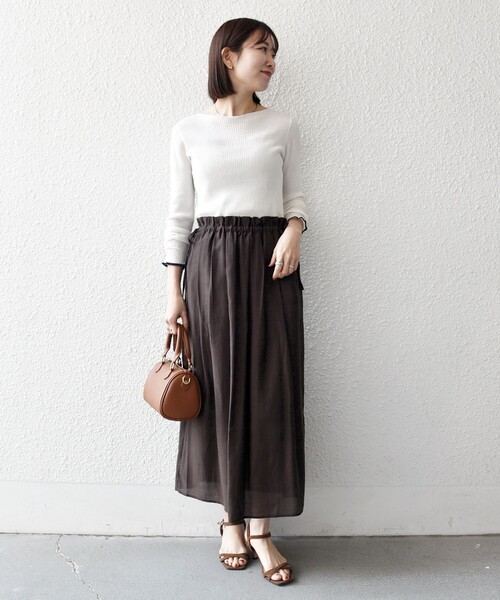 SHIPS any（シップス エニィ）の「SHIPS any:〈洗濯機可能〉リネン ミックス シアー ギャザー リボン スカート（スカート・レディース・ネイビー/ブラウン・ONE SIZE）」の3枚目の写真