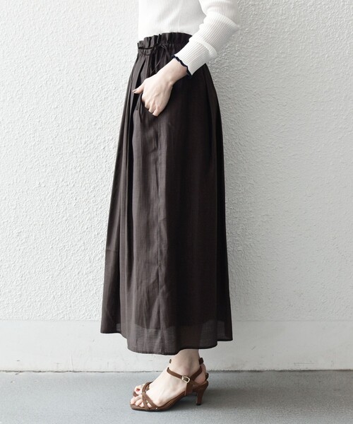 SHIPS any（シップス エニィ）の「SHIPS any:〈洗濯機可能〉リネン ミックス シアー ギャザー リボン スカート（スカート・レディース・ネイビー/ブラウン・ONE SIZE）」の19枚目の写真