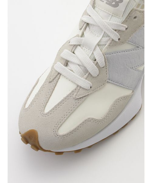 emmi(エミ)の「【New Balance】327(スニーカー・レディース・アイボリー・23/23.5/24/24.5/25)」の5枚目の写真