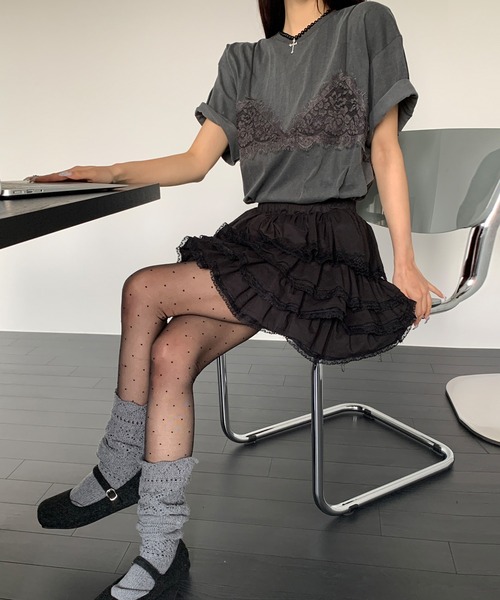 UNE MANSION(ユヌマンション)の「【UNE ORIGINAL】レースビスチェレイヤードオーバーサイズTシャツカットソー(Tシャツ/カットソー・レディース・チャコールグレー/ライトグレー/アイボリー・FREE)」の7枚目の写真