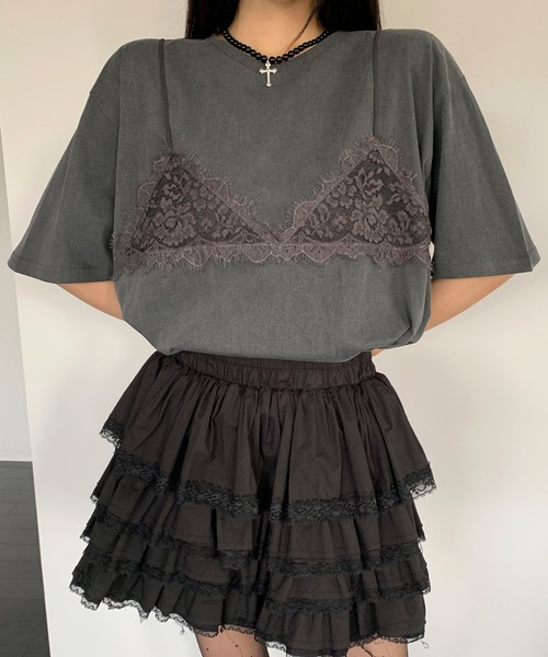UNE MANSION(ユヌマンション)の「【UNE ORIGINAL】レースビスチェレイヤードオーバーサイズTシャツカットソー(Tシャツ/カットソー・レディース・チャコールグレー/ライトグレー/アイボリー・FREE)」の5枚目の写真