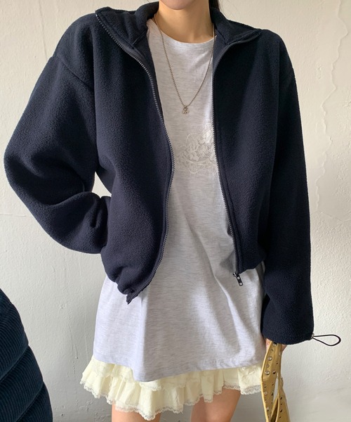 UNE MANSION(ユヌマンション)の「【UNE ORIGINAL】レースビスチェレイヤードオーバーサイズTシャツカットソー(Tシャツ/カットソー・レディース・チャコールグレー/ライトグレー/アイボリー・FREE)」の15枚目の写真