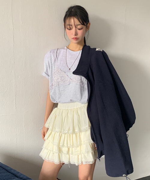UNE MANSION(ユヌマンション)の「【UNE ORIGINAL】レースビスチェレイヤードオーバーサイズTシャツカットソー(Tシャツ/カットソー・レディース・チャコールグレー/ライトグレー/アイボリー・FREE)」の19枚目の写真