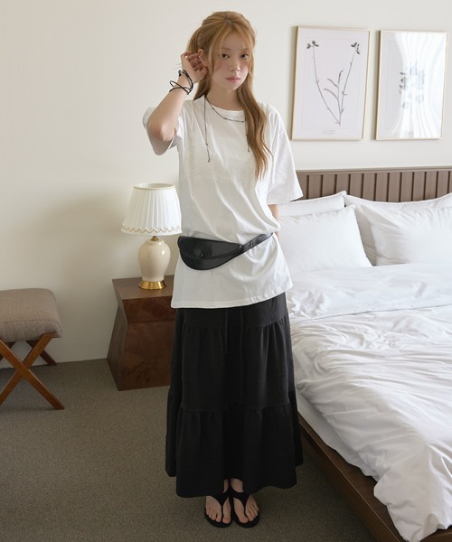UNE MANSION(ユヌマンション)の「【UNE ORIGINAL】レースビスチェレイヤードオーバーサイズTシャツカットソー(Tシャツ/カットソー・レディース・チャコールグレー/ライトグレー/アイボリー・FREE)」の22枚目の写真