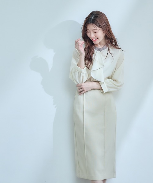 12Twelve Agenda(トゥエルブ アジェンダ)の「配色フリルデザインシャツブラウス(シャツ/ブラウス・レディース・アイボリー/ブルー・M)」の20枚目の写真