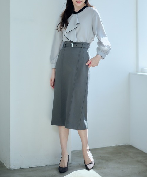 12Twelve Agenda(トゥエルブ アジェンダ)の「配色フリルデザインシャツブラウス(シャツ/ブラウス・レディース・アイボリー/ブルー・M)」の6枚目の写真