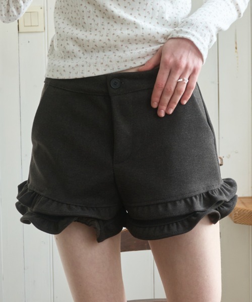 Birthday room（バースデイルーム）の「フリルマイクロショートパンツ/frill micro short pants（その他パンツ・レディース・チャコールグレー/ブラック・FREE）」の10枚目の写真