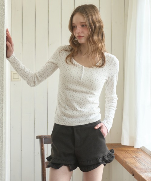 Birthday room（バースデイルーム）の「フリルマイクロショートパンツ/frill micro short pants（その他パンツ・レディース・チャコールグレー/ブラック・FREE）」の15枚目の写真