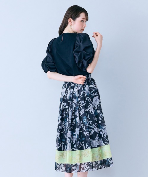 Audie a Muses(オーディアミューズ)の「フラワーパネルプリントスカート(スカート・レディース・ベージュ/ブラック・38/40/42)」の18枚目の写真