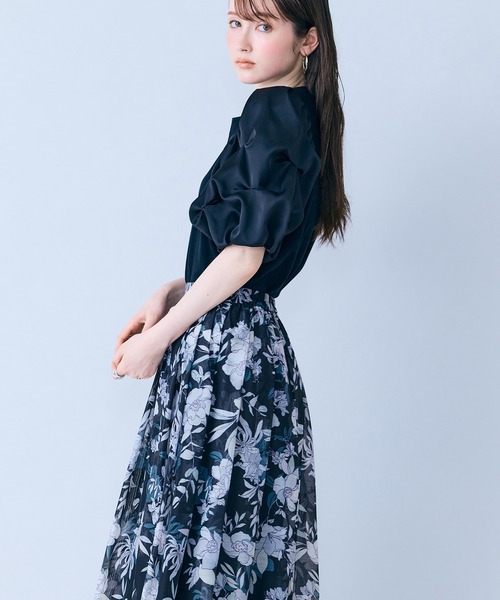 Audie a Muses(オーディアミューズ)の「フラワーパネルプリントスカート(スカート・レディース・ベージュ/ブラック・38/40/42)」の19枚目の写真