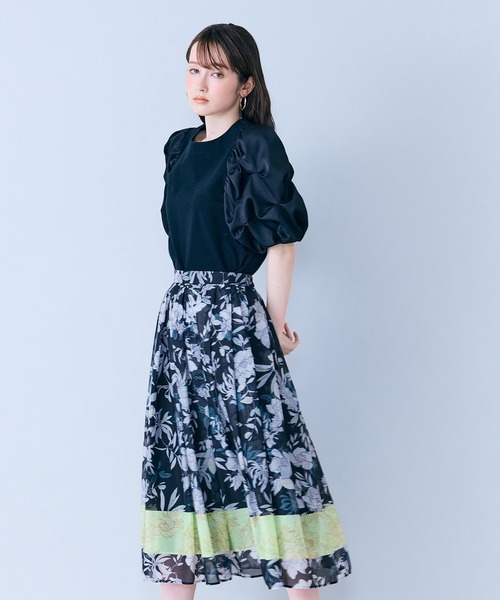 Audie a Muses(オーディアミューズ)の「フラワーパネルプリントスカート(スカート・レディース・ベージュ/ブラック・38/40/42)」の21枚目の写真