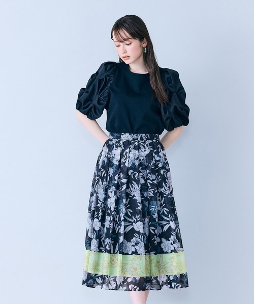 Audie a Muses(オーディアミューズ)の「フラワーパネルプリントスカート(スカート・レディース・ベージュ/ブラック・38/40/42)」の22枚目の写真