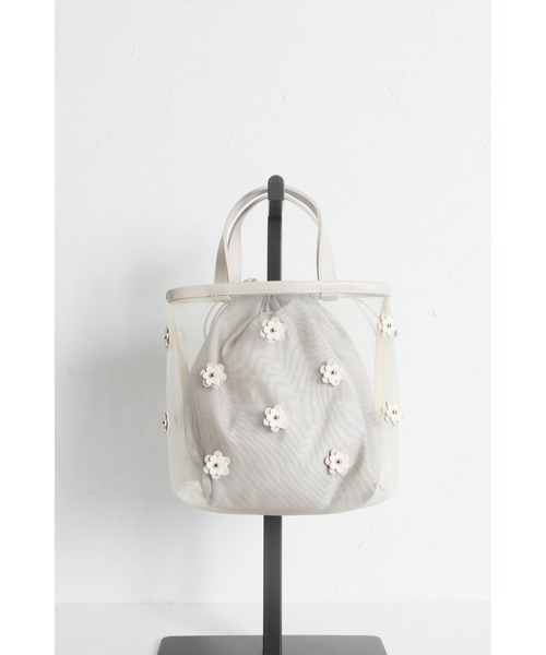 tocco closet（トッコ　クローゼット）の「フラワーモチーフ付きシアーハンドバッグ（ハンドバッグ・レディース・ブラック・FREE）」の16枚目の写真