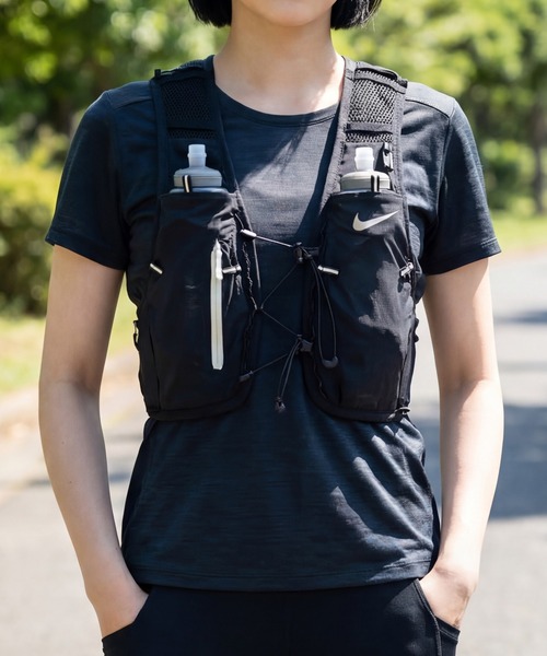 NIKE（ナイキ）の「【NIKE/ナイキ】ボトル付き ランニング ランベスト5L（ベスト・メンズ・ブラック・M/L）」の10枚目の写真
