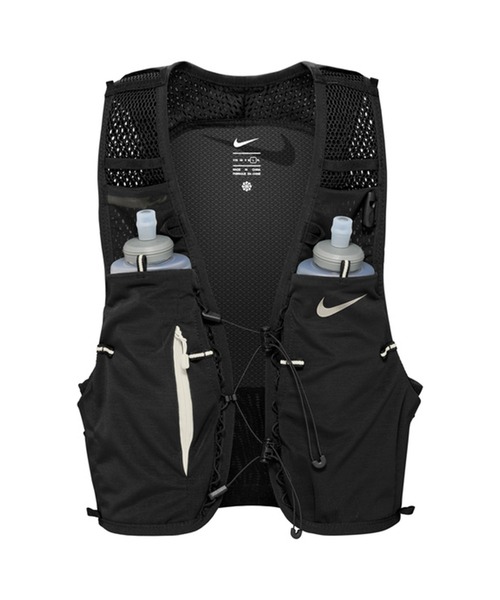 NIKE（ナイキ）の「【NIKE/ナイキ】ボトル付き ランニング ランベスト5L（ベスト・メンズ・ブラック・M/L）」の18枚目の写真