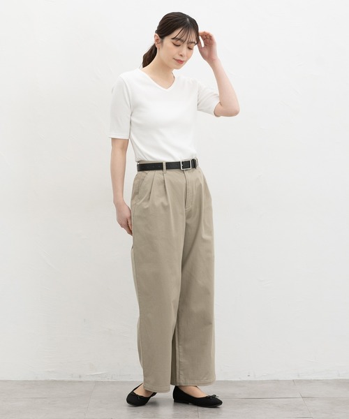 Honeys(ハニーズ)の「【ハニさら・接触冷感・UVカット】半袖VネックTシャツ(Tシャツ/カットソー・レディース・イエロー/ブラック/オフホワイト/ブルー・3L/L/LL/M/S)」の6枚目の写真