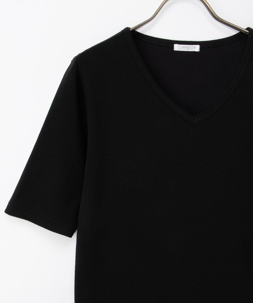 Honeys(ハニーズ)の「【ハニさら・接触冷感・UVカット】半袖VネックTシャツ(Tシャツ/カットソー・レディース・イエロー/ブラック/オフホワイト/ブルー・3L/L/LL/M/S)」の17枚目の写真