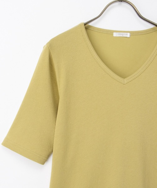 Honeys(ハニーズ)の「【ハニさら・接触冷感・UVカット】半袖VネックTシャツ(Tシャツ/カットソー・レディース・イエロー/ブラック/オフホワイト/ブルー・3L/L/LL/M/S)」の21枚目の写真
