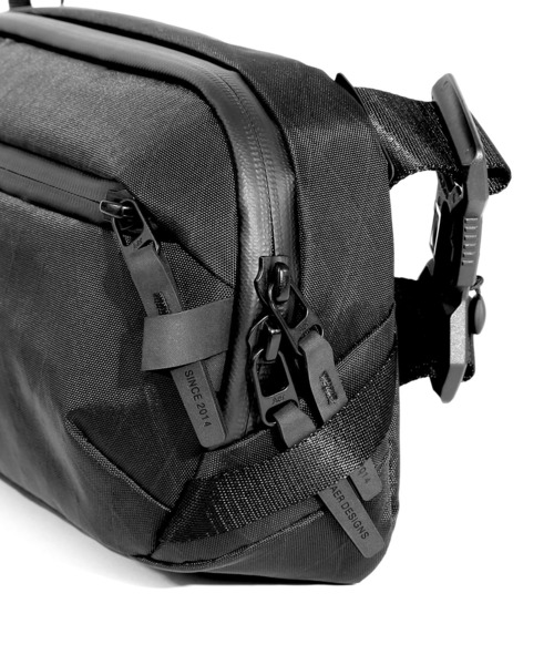 Aer DAY SLING 4 X-PAC エアー デイスリング ミニショルダーバッグ