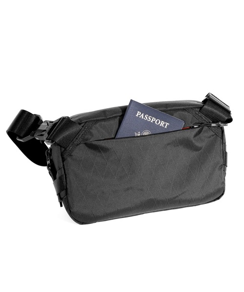 Aer Sling Bag ブラックXPac 美品　価格交渉歓迎！ Aer（エアー） 【並行輸入品】 Day Sling 2 X-Pac ボディバッグ
